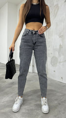 Elegant Womes Gray Mom Fit Jeans