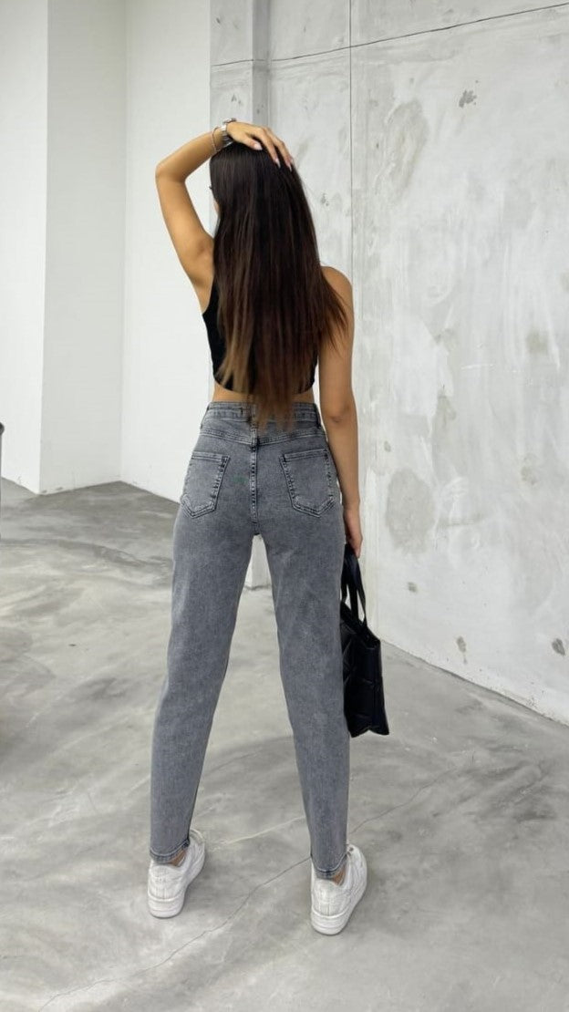 Elegant Womes Gray Mom Fit Jeans
