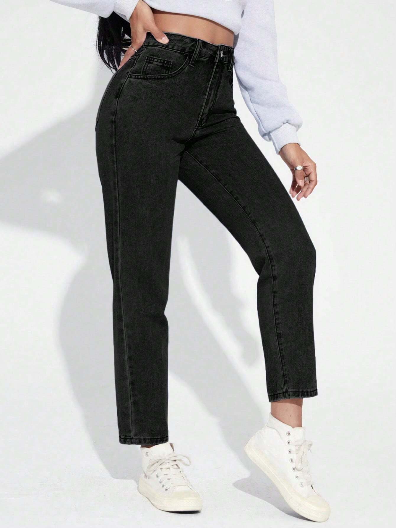 Womens Loose Fit Anker Length Denim Jeans