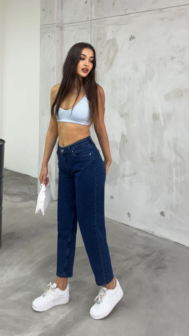 Fashionable Blue Denim Womens Jeans For Everyday wear